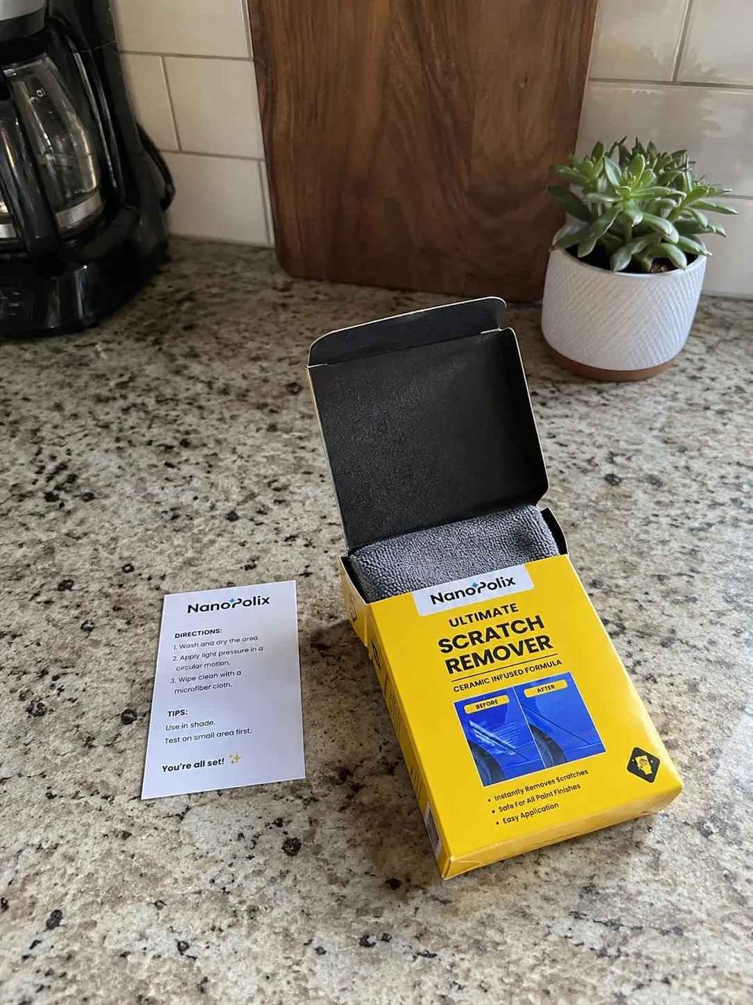 NanoPolix-Verpackung auf dem Tisch